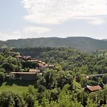 Le Moulin Bed & Breakfast Saint-Arcons-d'Allier