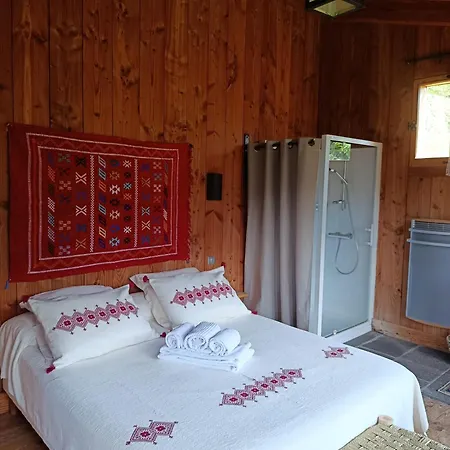 Le Moulin Bed and Breakfast Saint-Arcons-d'Allier