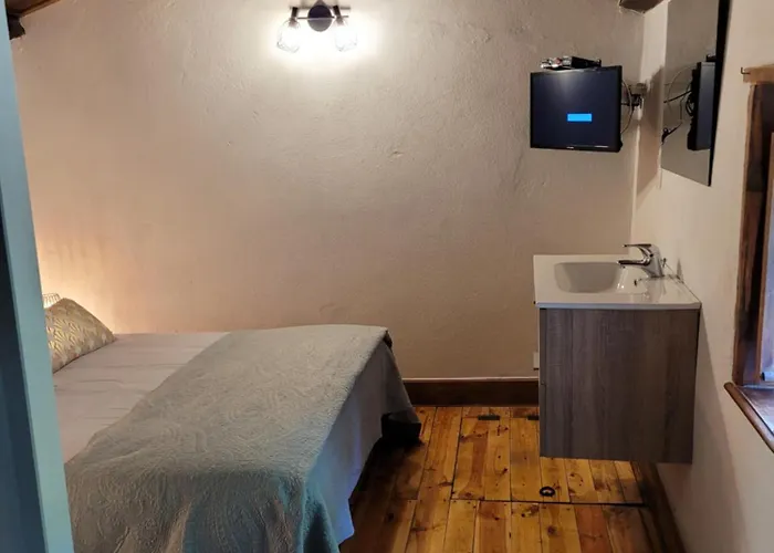 Le Moulin Oda ve Kahvaltı Saint-Arcons-d'Allier